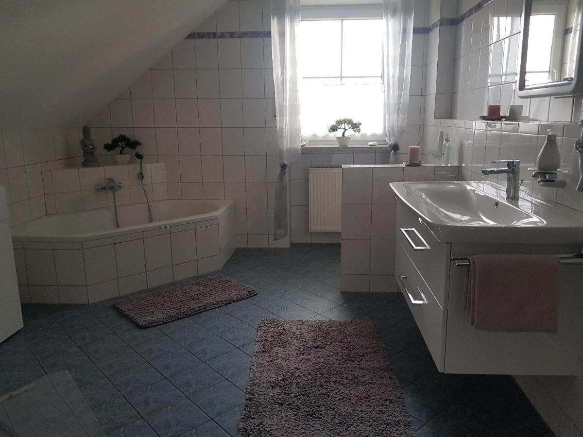 Ferienwohnung Toni Mit Balkon Und Garten Pemfling Екстер'єр фото